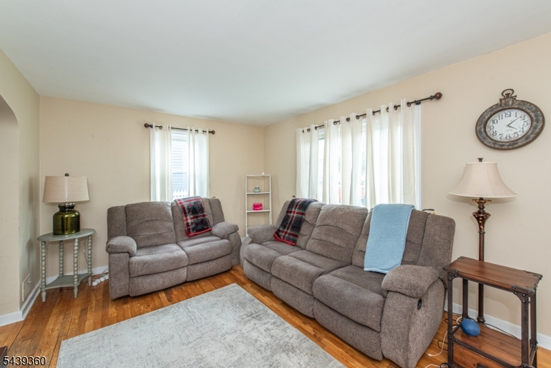 19 Brookdale Ave