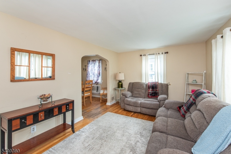 19 Brookdale Ave