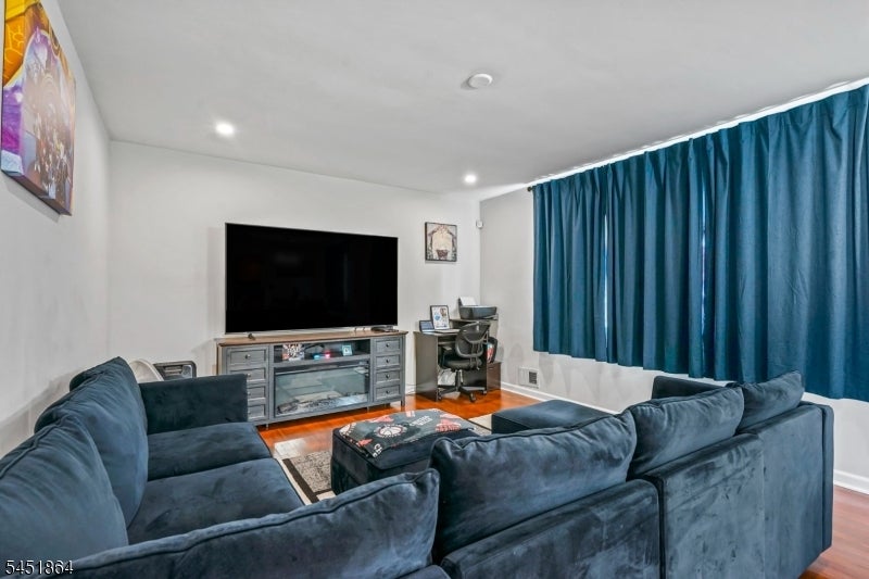 116 7Th St