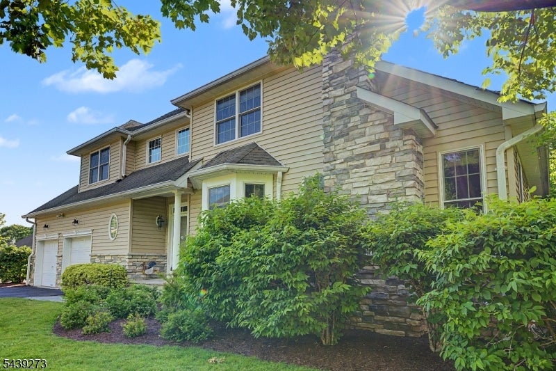 83 Schindler Ct