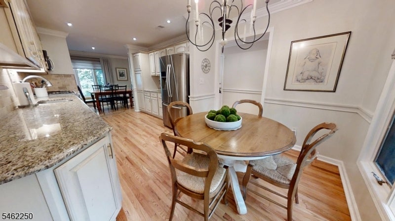 25 Stonegate Dr