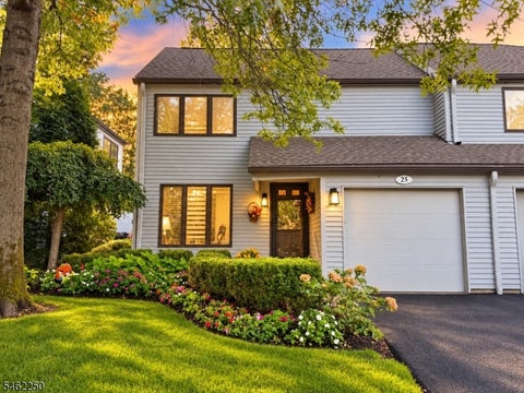 Photo for 25 Stonegate Dr