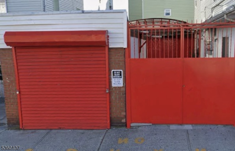 109-111 Fleming Ave
