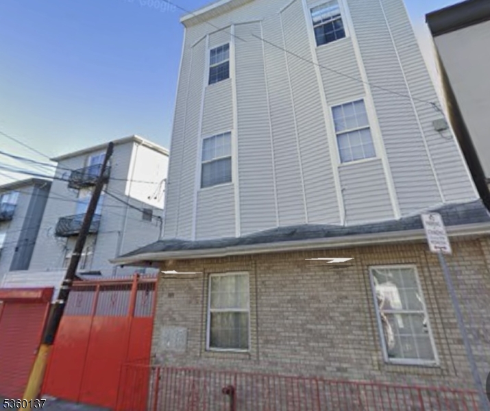 109-111 Fleming Ave