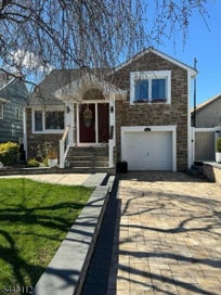 2837 Myrtle Ter Linden City NJ 07036