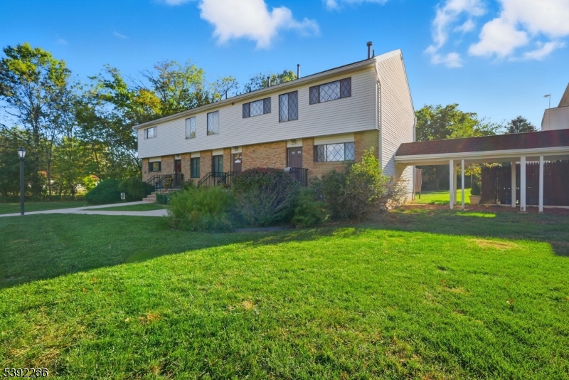 911 Merritt Dr. B2 B2