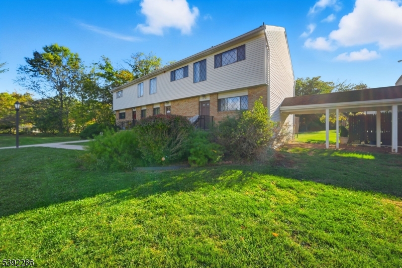 911 Merritt Dr. B2 B2