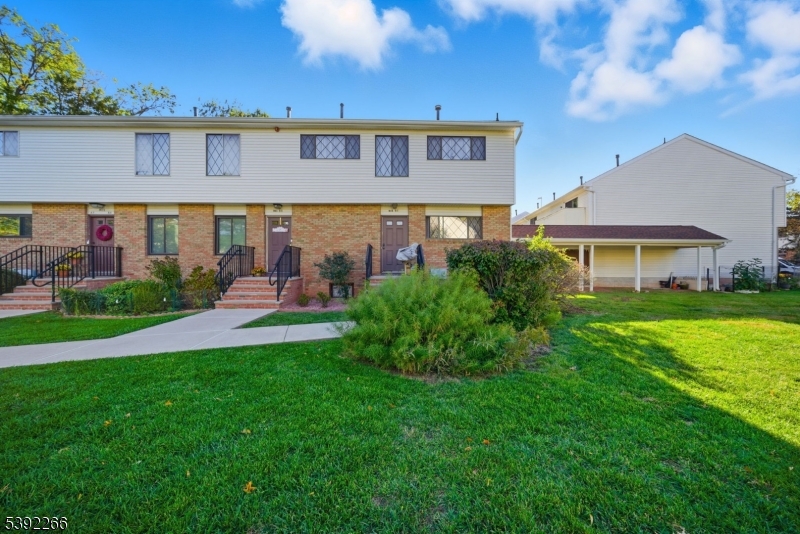 911 Merritt Dr. B2 B2