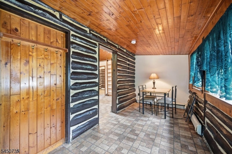 26 Clubhouse Ave