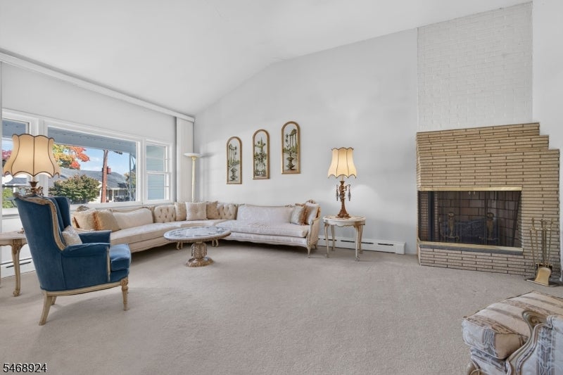 38 Nomahegan Ct