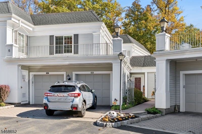 147 Riveredge Dr