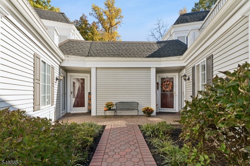 147 Riveredge Dr