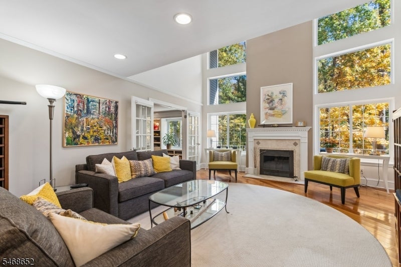 147 Riveredge Dr