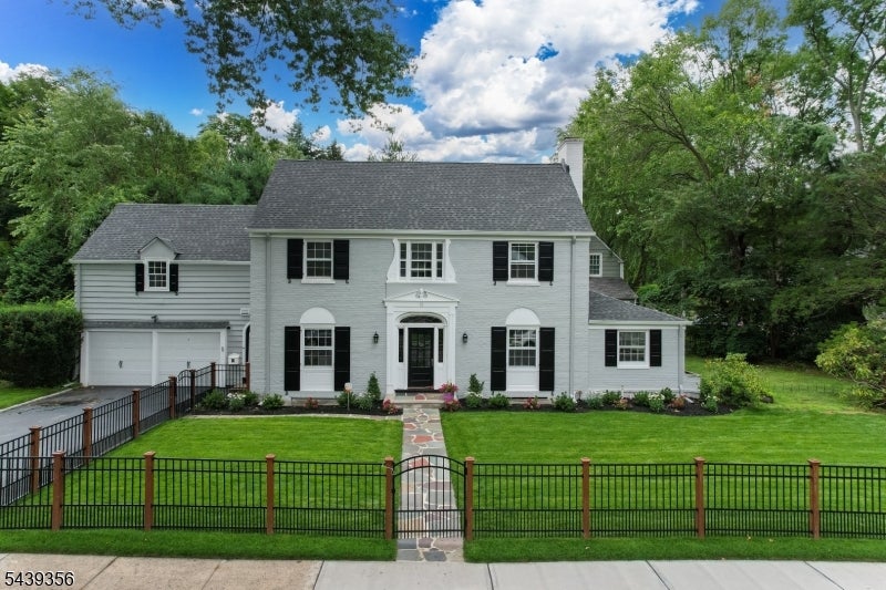 12 Marquette Rd