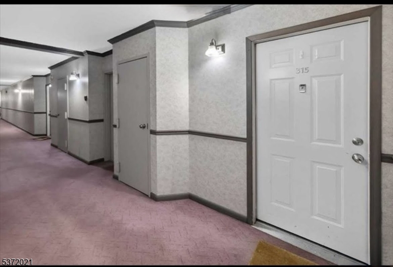 38 Moonachie Rd 315