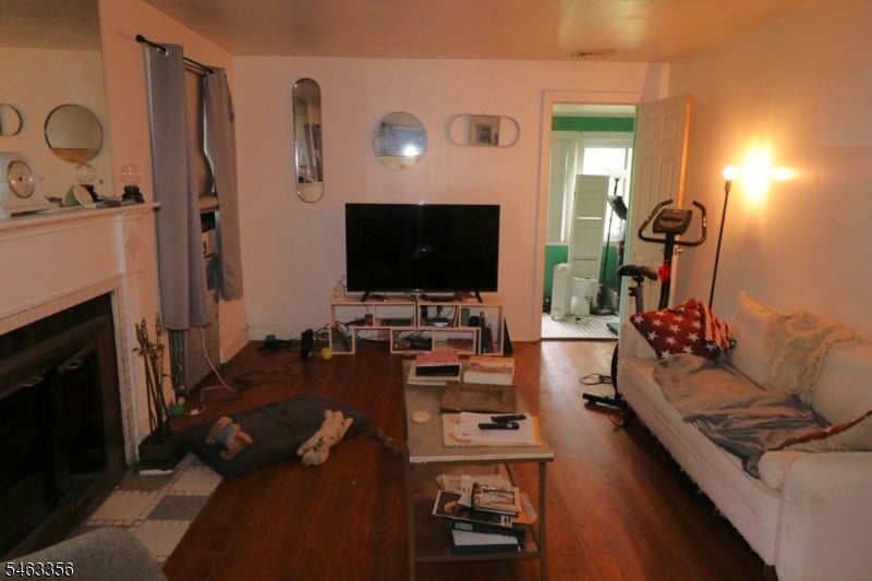 236 Ross Ave