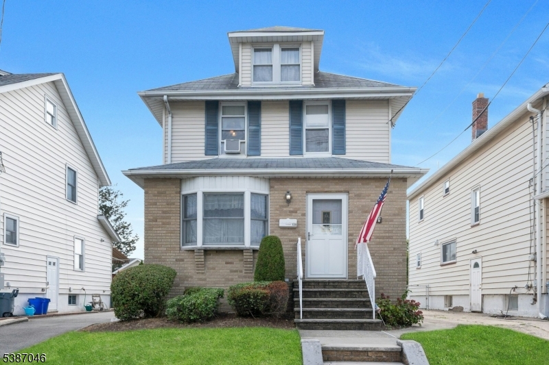 138 Fern Ave