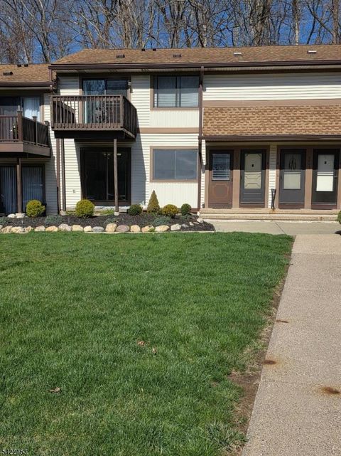 2007A Stonegate Lane 07 Stanhope Boro NJ 07874