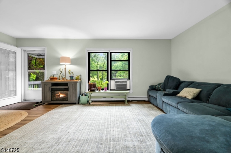 517 Townsbury Rd