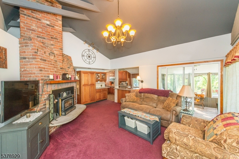 6 Baker Rd