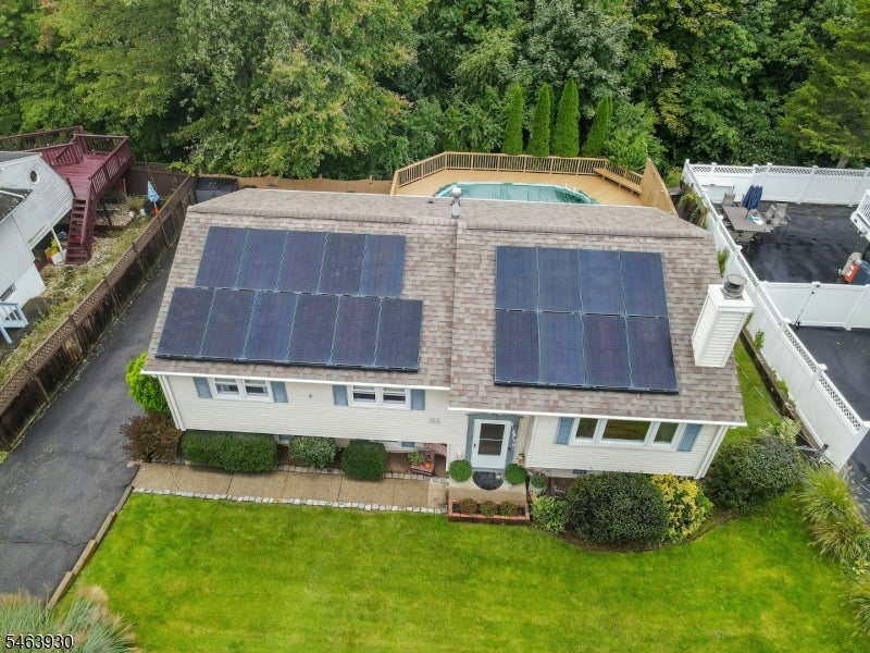 21 Aldrin Dr