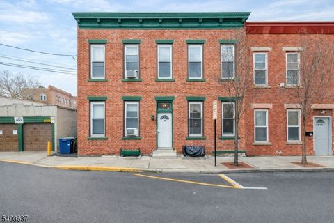 545 9Th St Union City NJ 07087