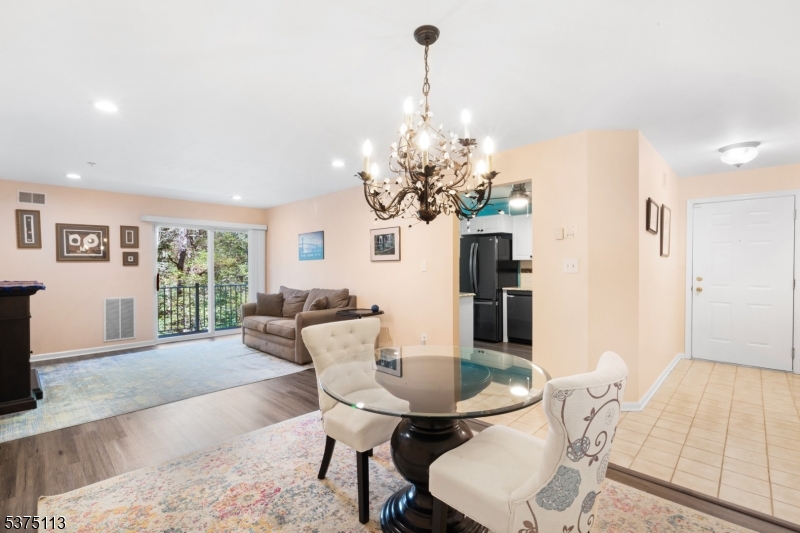 32 Spruce Ter
