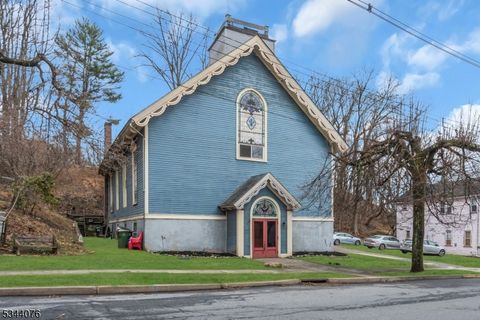 192 Market St Belvidere Twp. NJ 07823