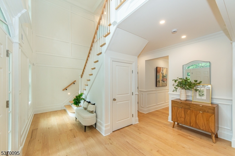 132 Rensselaer Rd