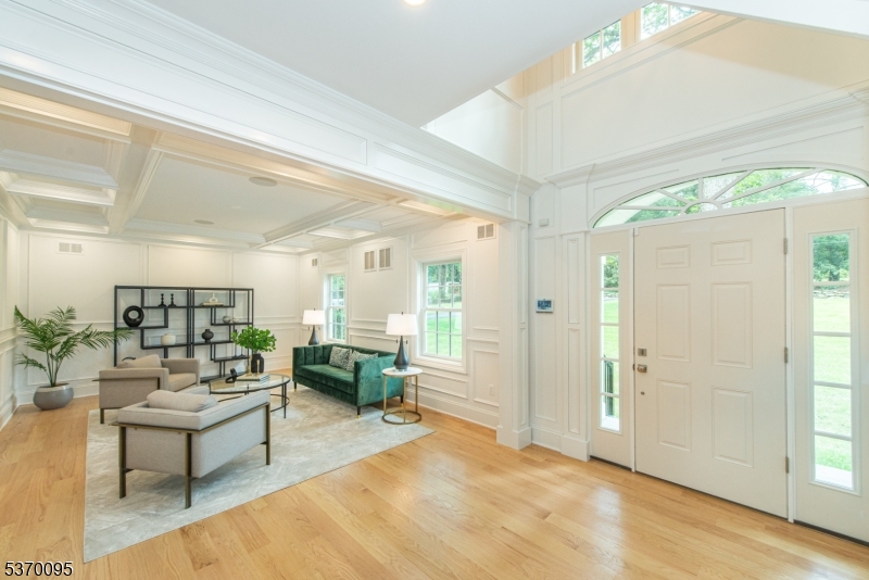132 Rensselaer Rd