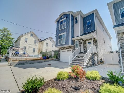 847 Adams Ave Elizabeth City NJ 07201