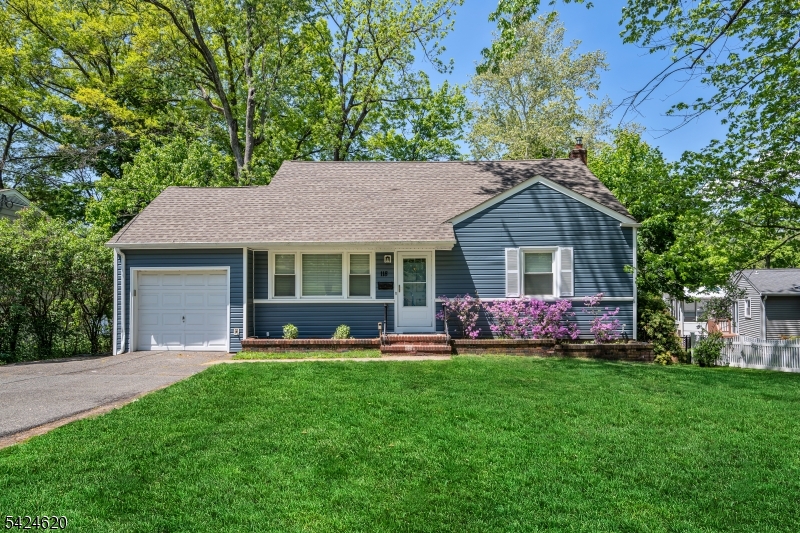 118 Ridgedale Ave