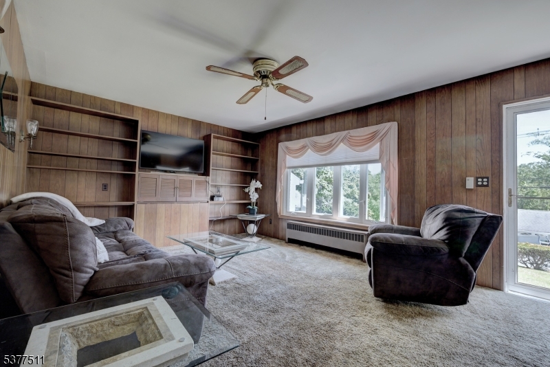 195 Pine Brook Rd