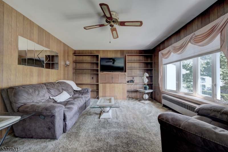 195 Pine Brook Rd
