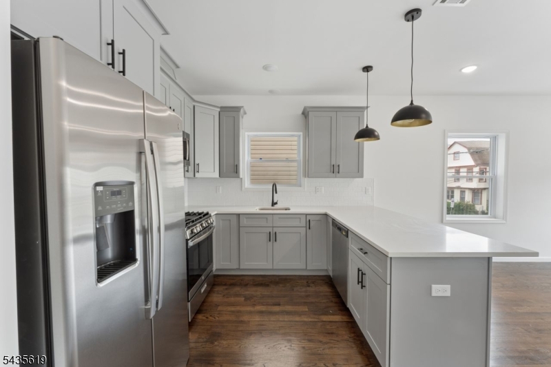 910 Bergen St 1