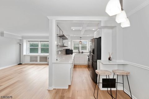 415 Claremont Ave 2D Montclair Twp. NJ 07042