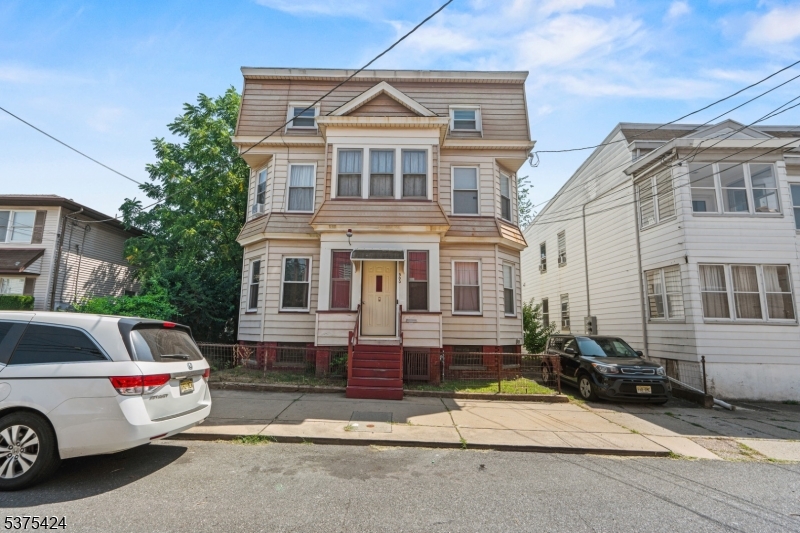 300 Morrissee Ave