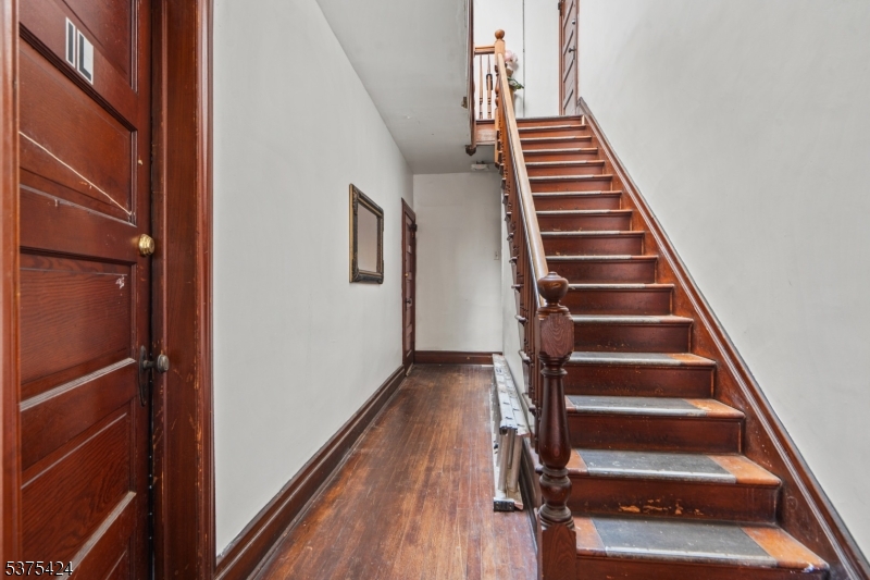 300 Morrissee Ave