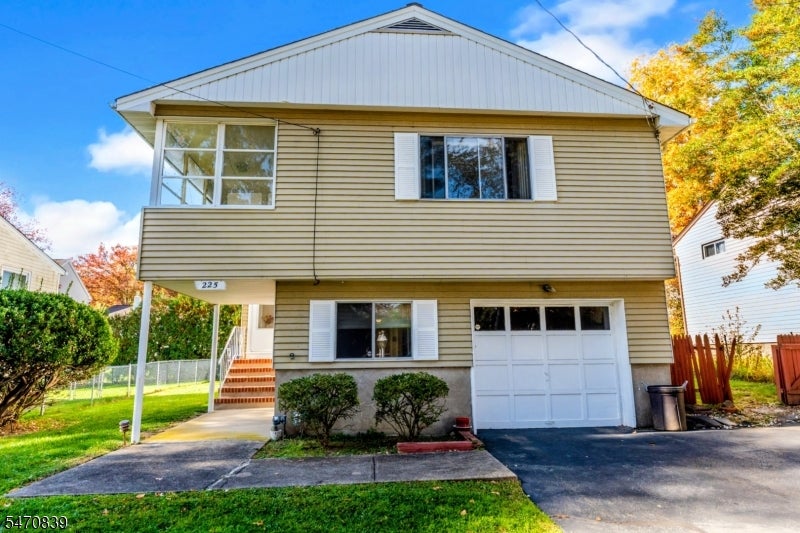 225 Centerton Dr