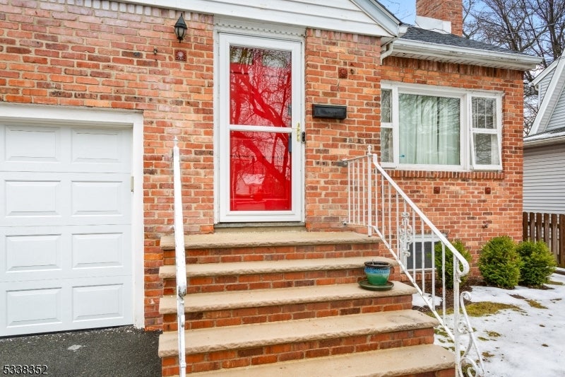 28 Florida St