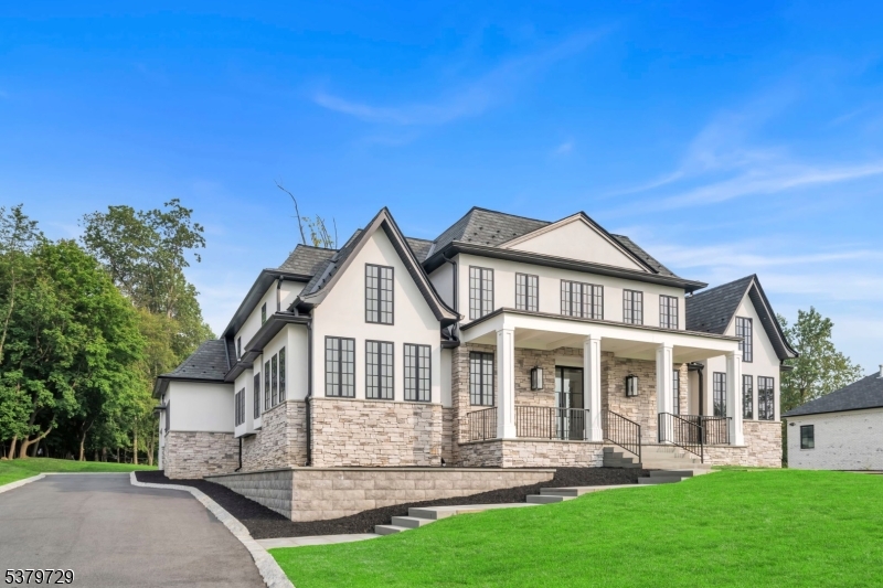 12A Hamilton Drive West