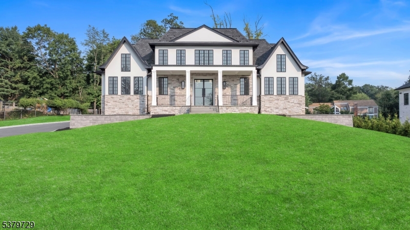 12A Hamilton Drive West