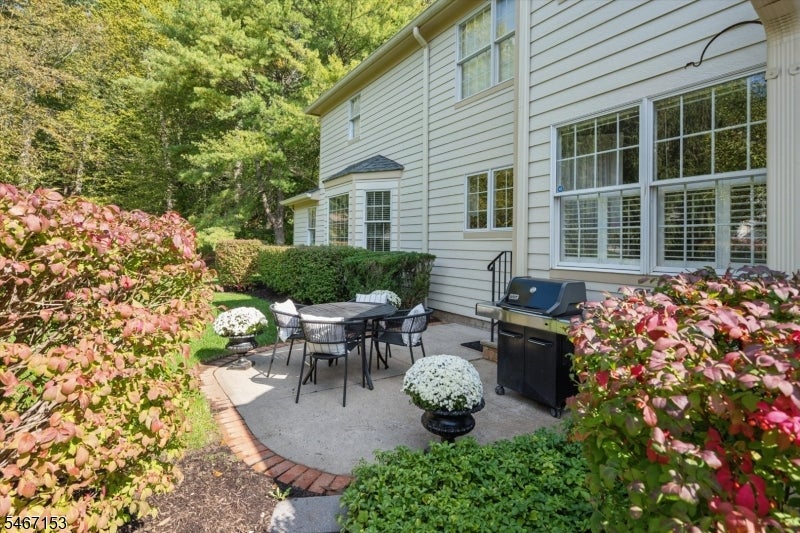 55 Pippins Way