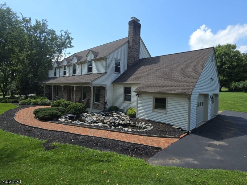 1 Chrystal Dr