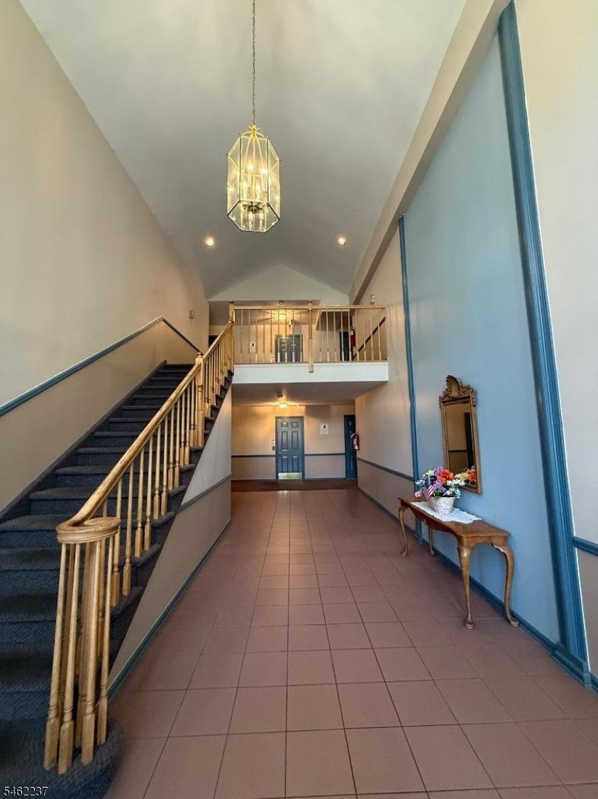 5010 Bryant Dr 10