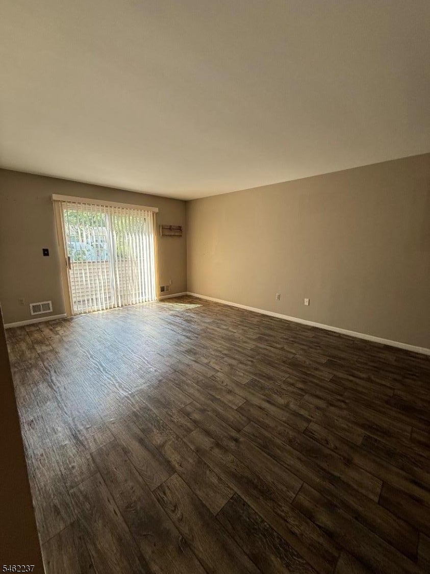 5010 Bryant Dr 10