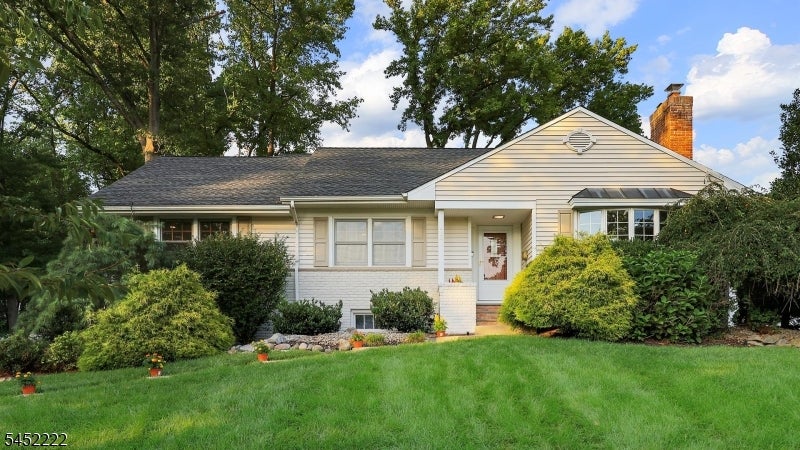 15 Plymouth Rd
