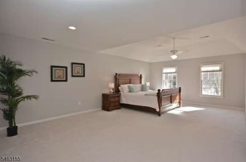 10 Aspen Ct