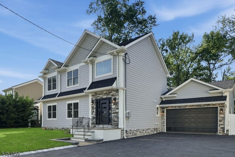 17 Blake Dr