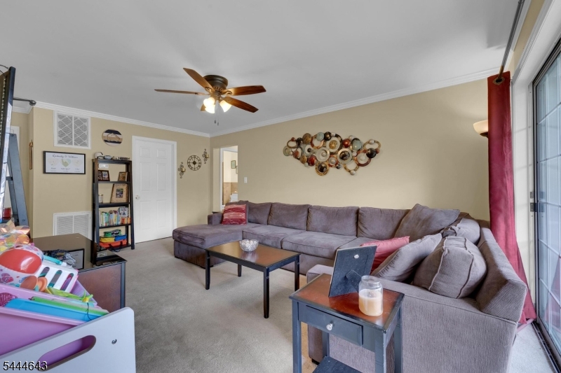 1430 Magnolia Ln